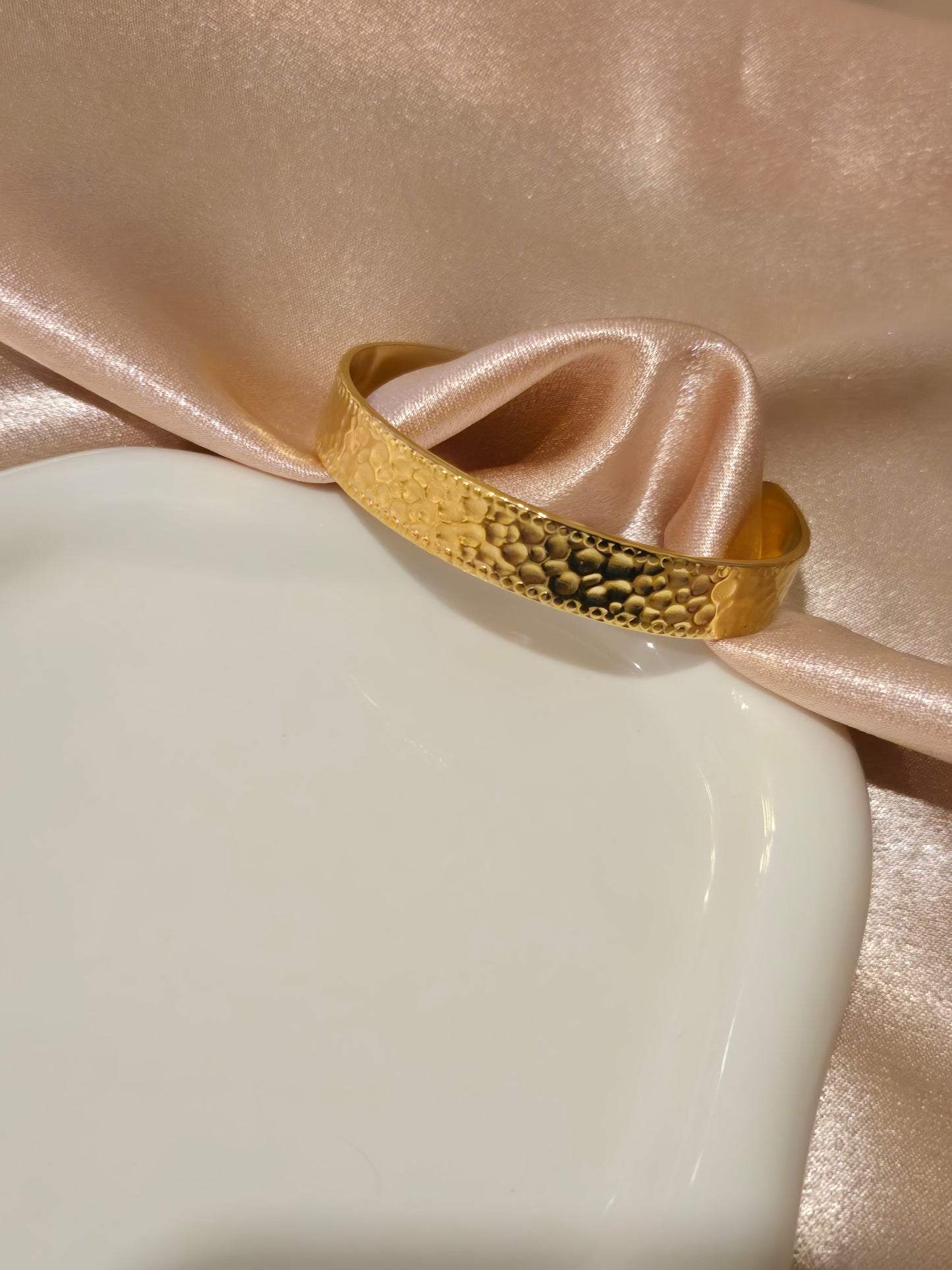 ANASTASIA - Textured Gold Cuff - 18K Gold Plated