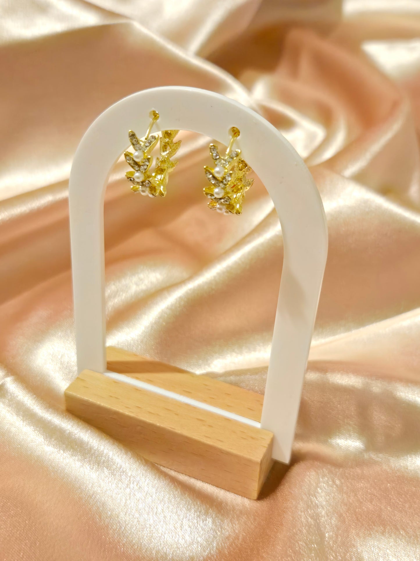 LIYA Flower Hoop Earring - 18K Gold Plated