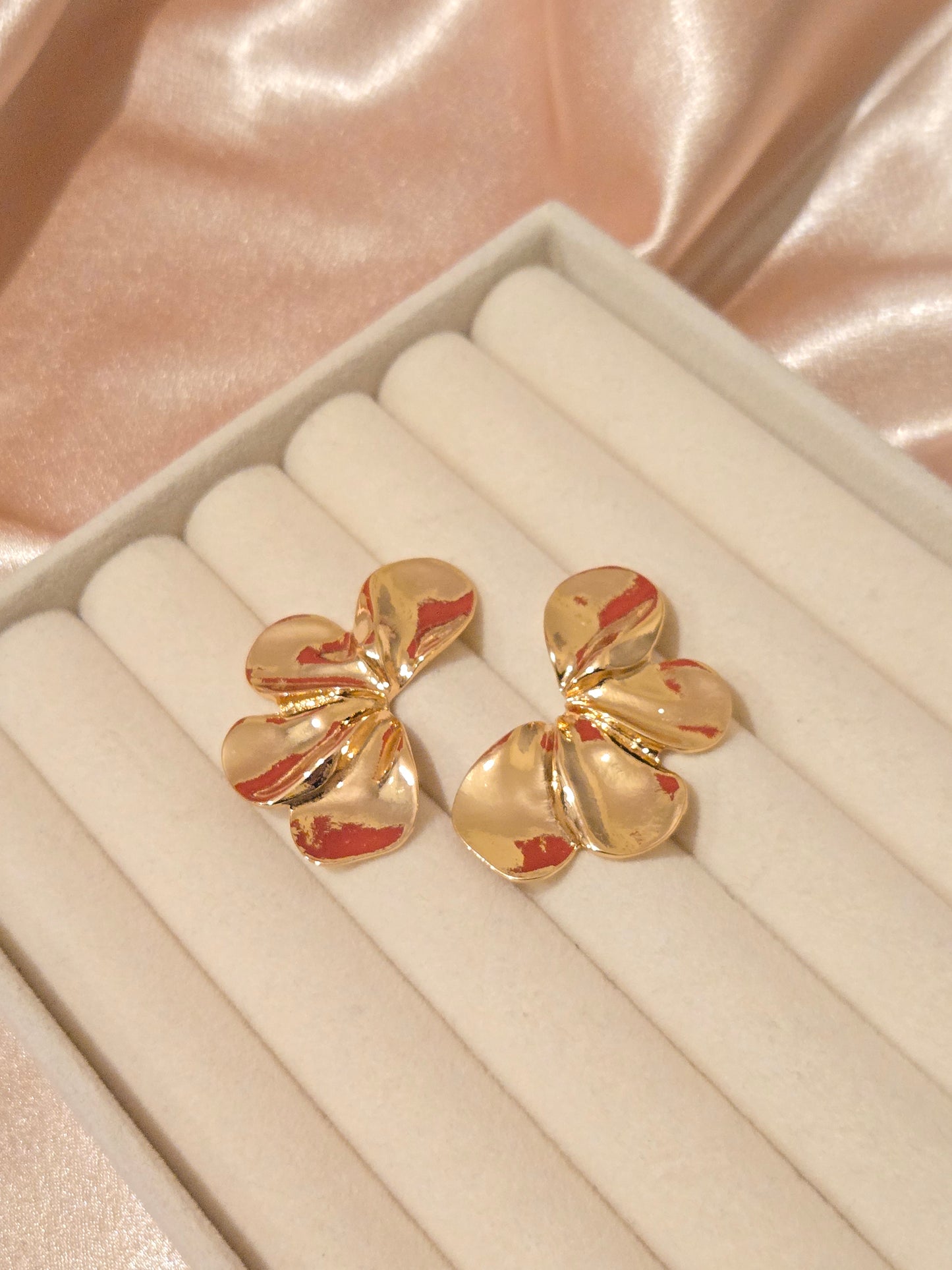 HAYA Petal Earring - 18K Gold Plated