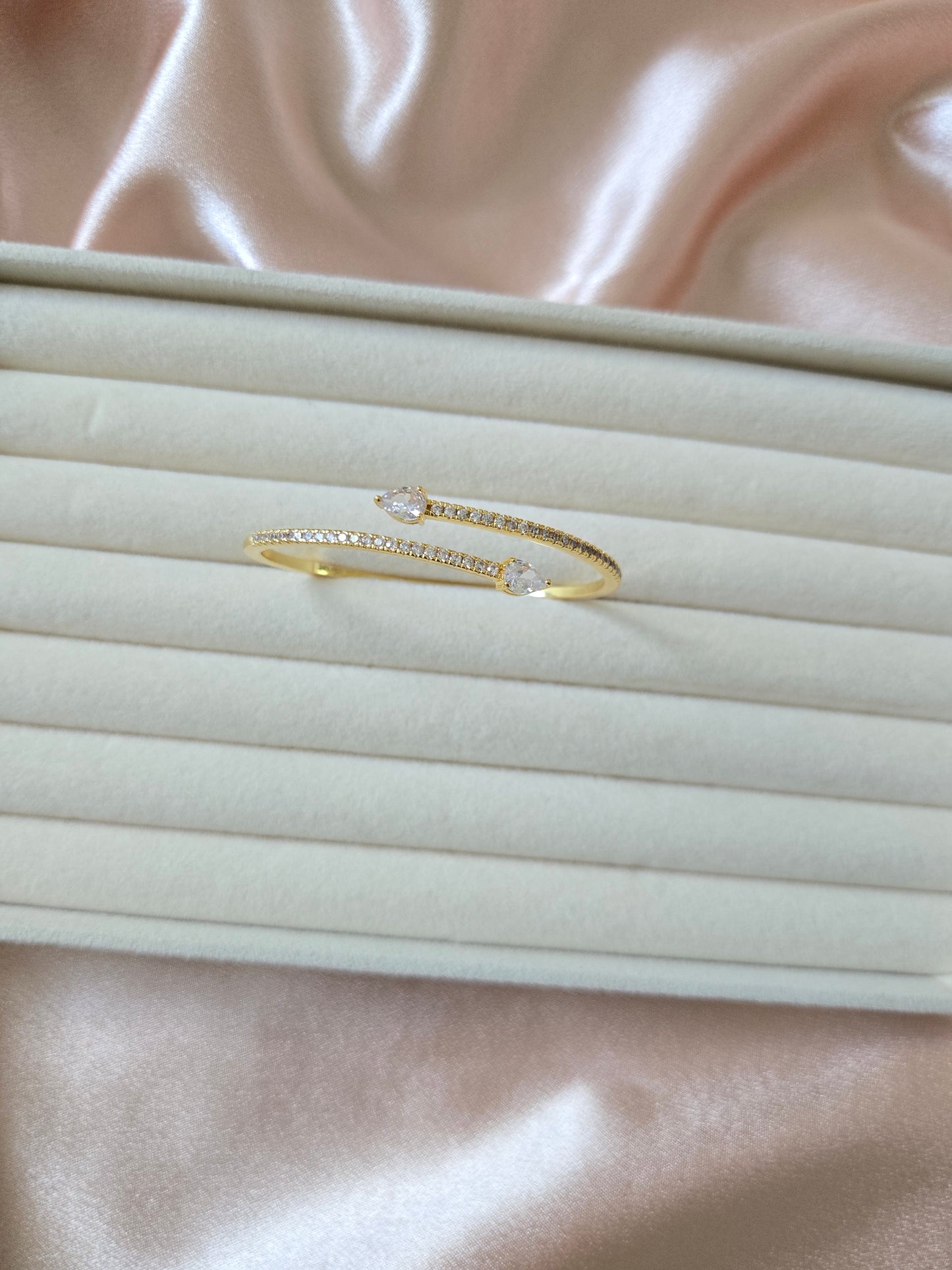 ASTRA Cuff - 18K Gold Plated