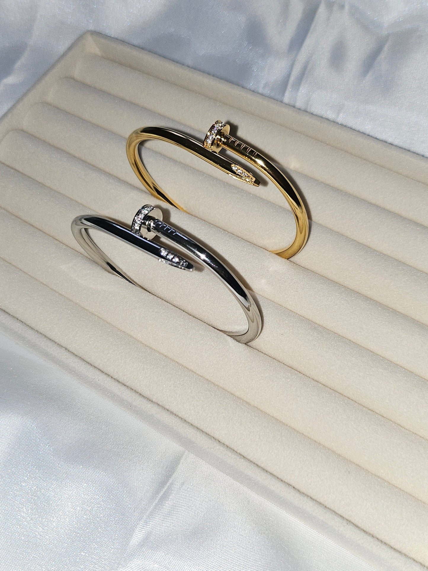 SAMIRA Nail Bangle - Stainless Steel