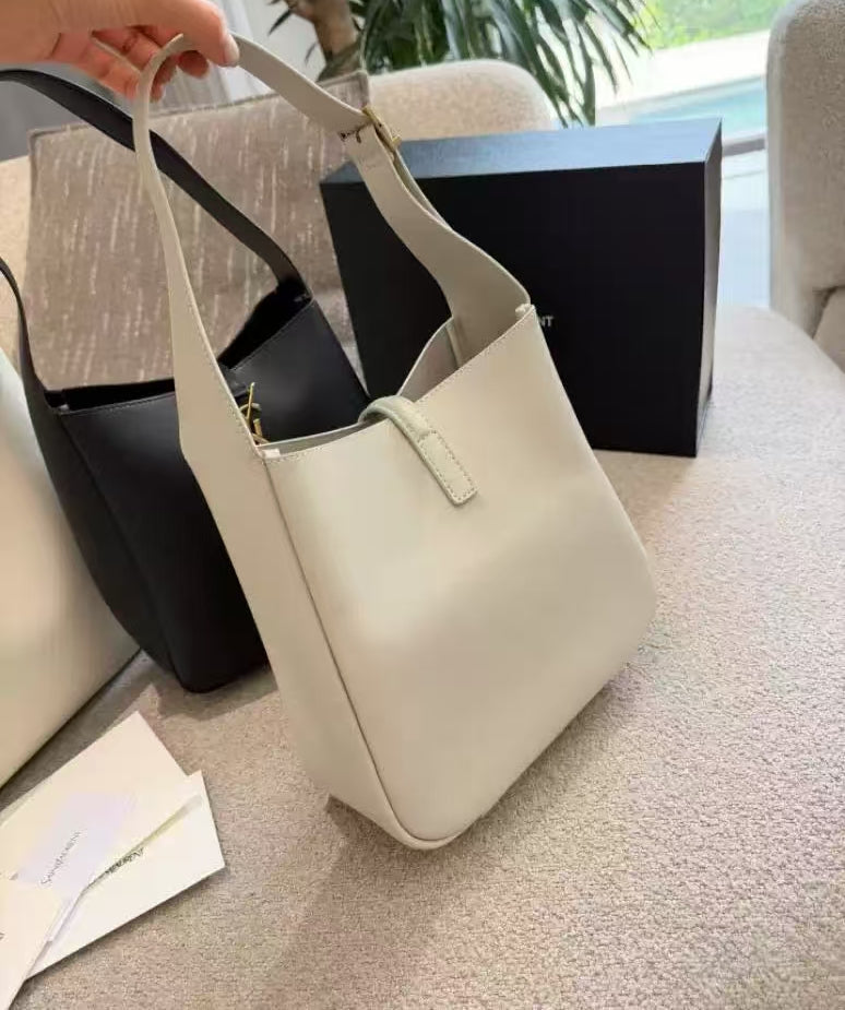 LILAC Tote - Black