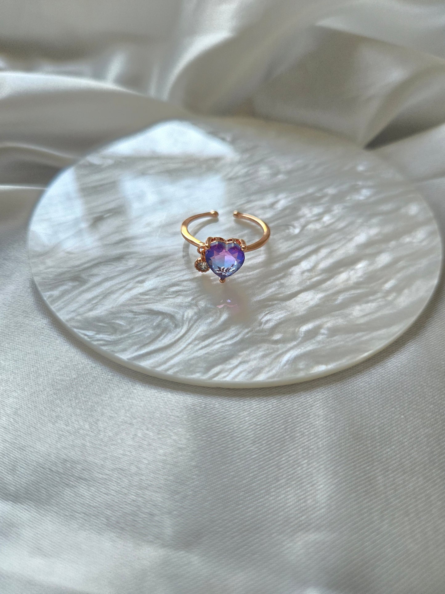 IVY Chrome Jewel Heart Resizable Rings - Brass