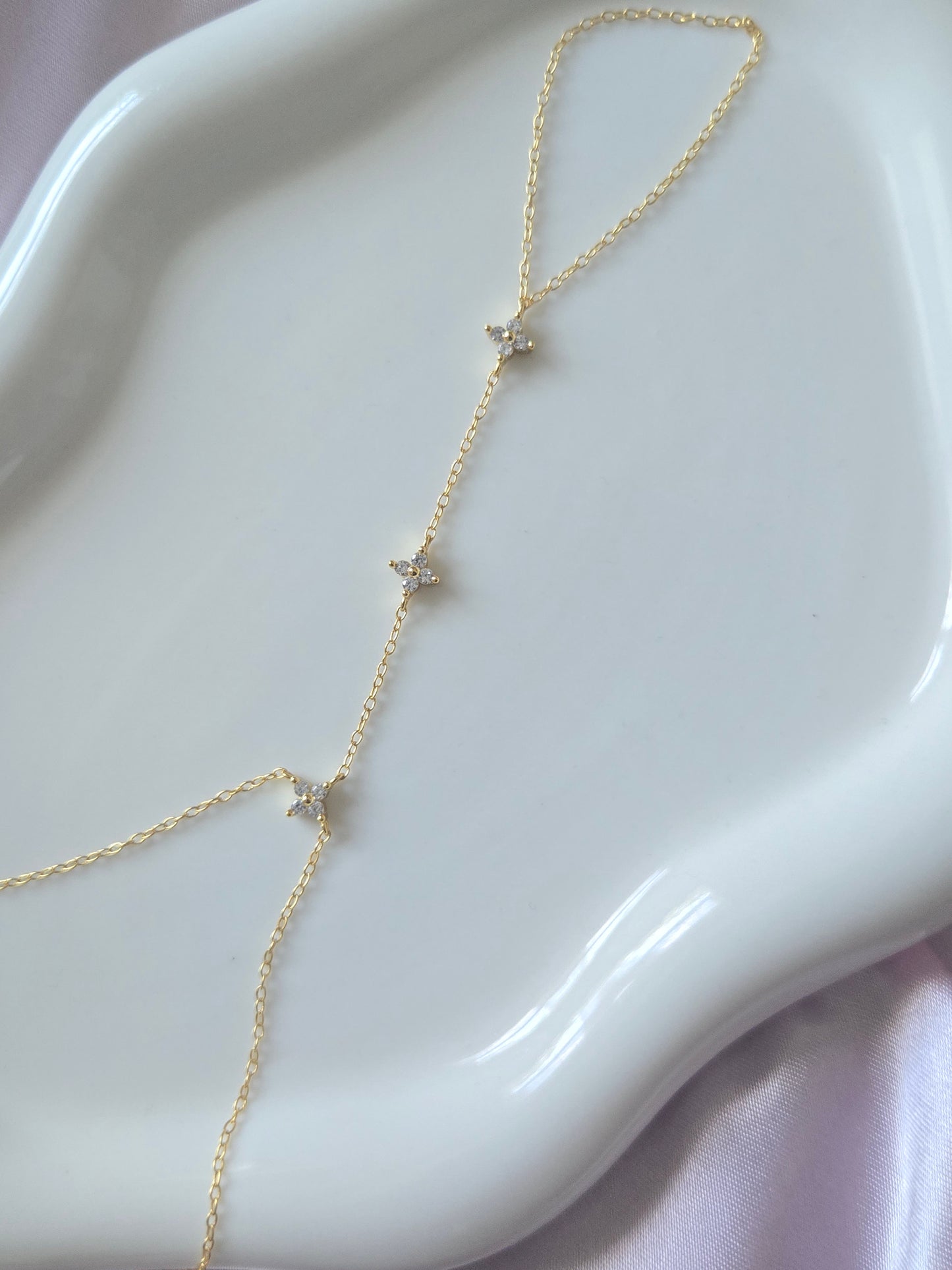 KAYALI Link Hand Chain- 925 Sterling Silver