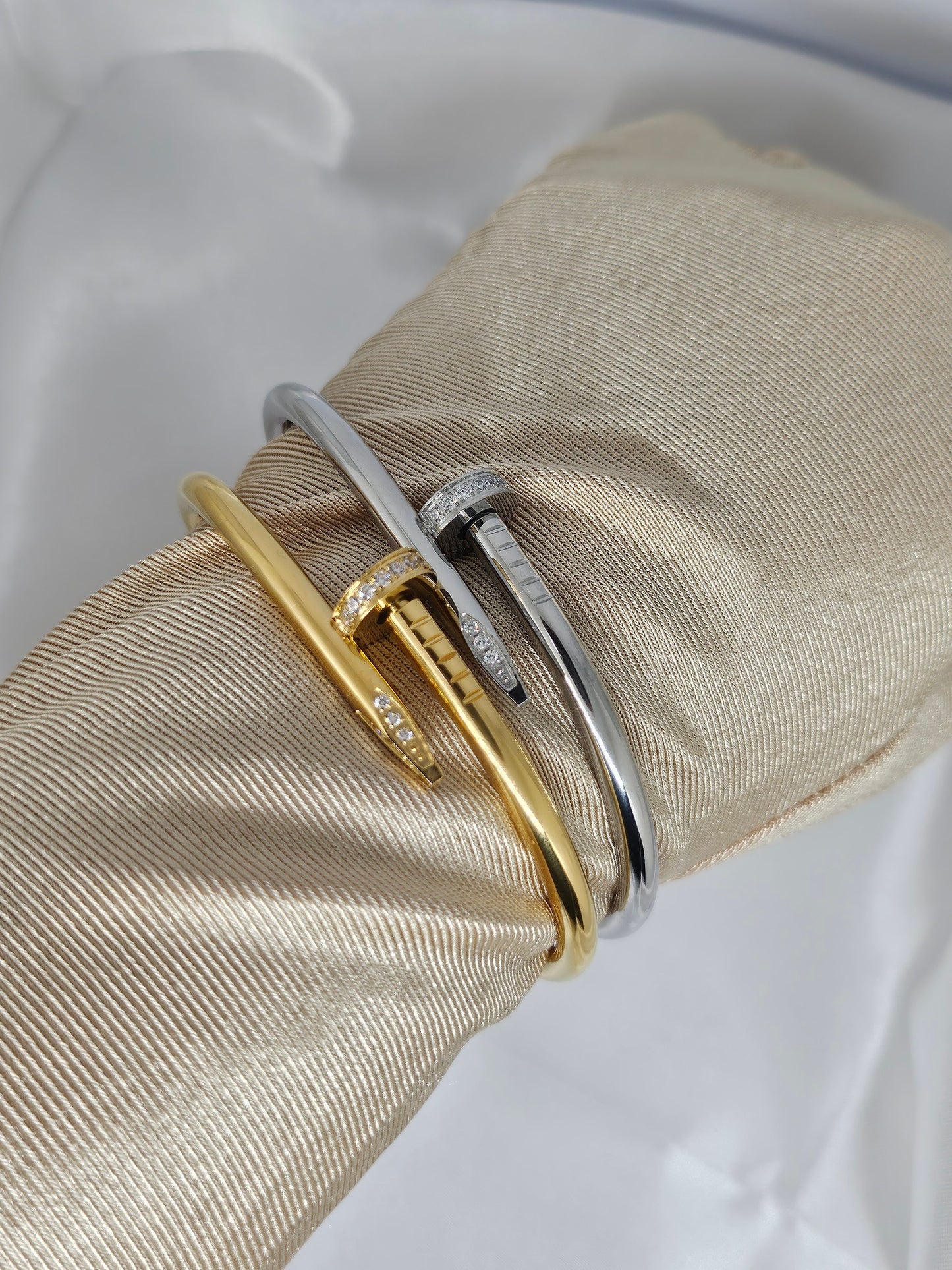 SAMIRA - Gold & Silver Nail Bangle