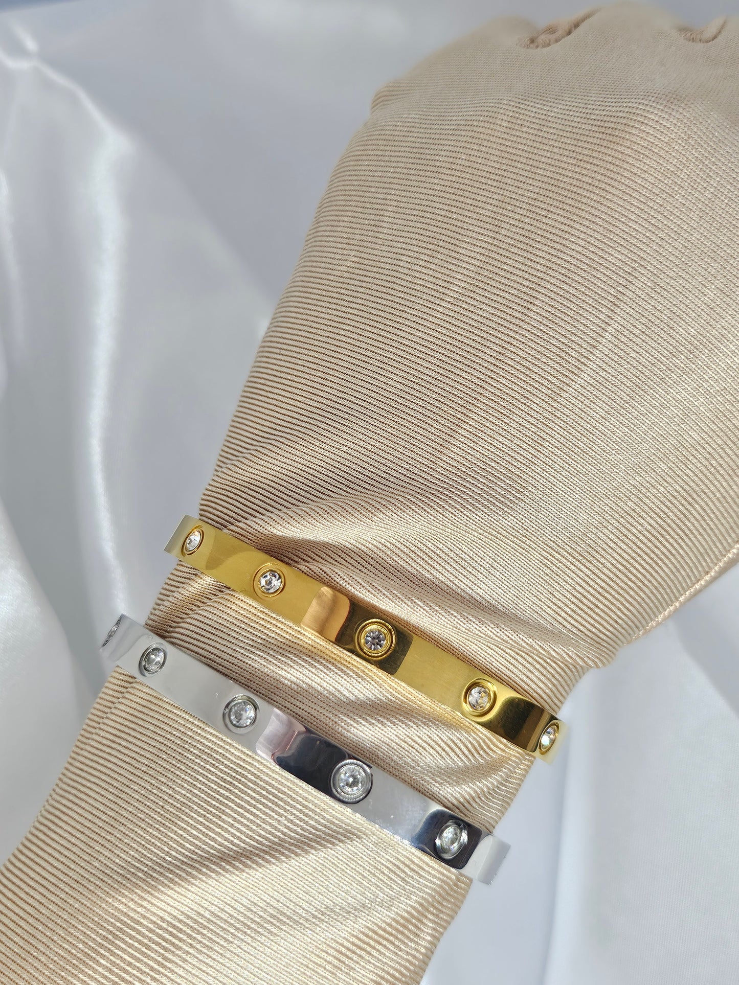 ALINA - Gold & Silver Jewel Bangle