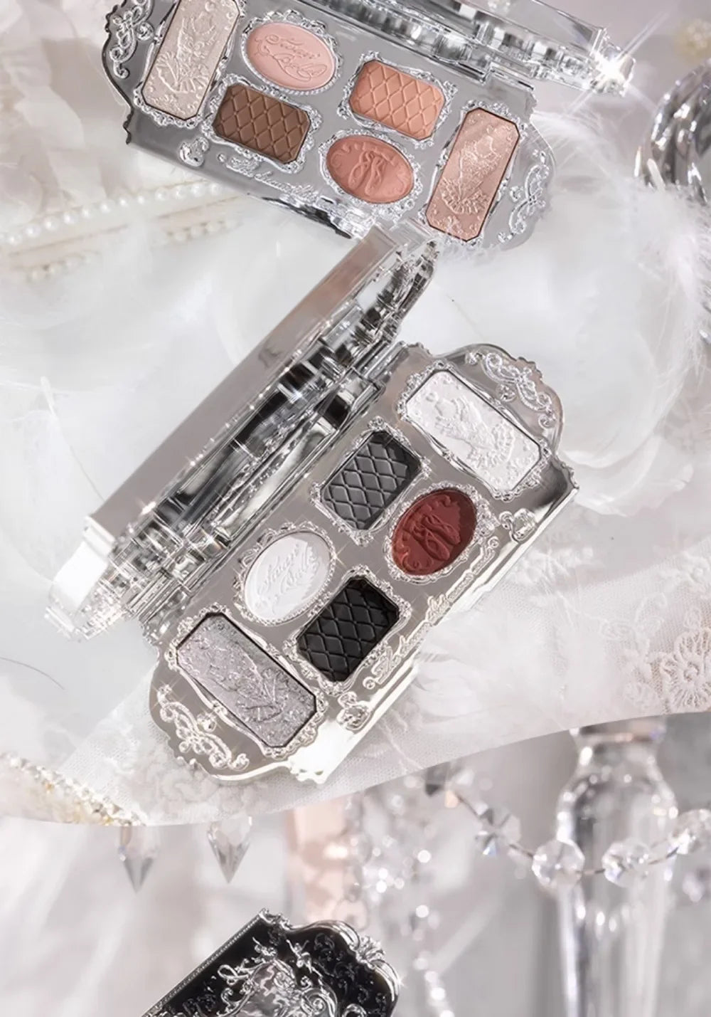 Flower Knows black Swan Ballet Eyeshadow Palette