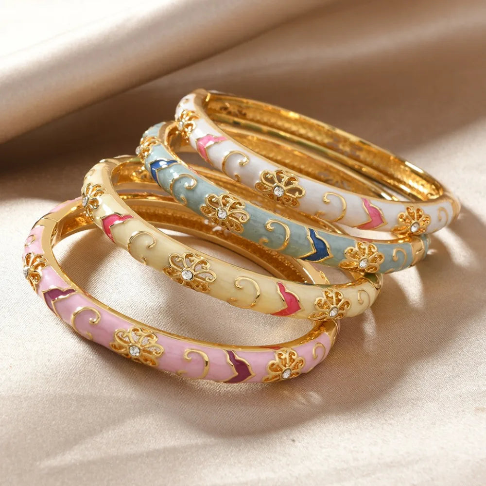 LAILA Bloom Cuff