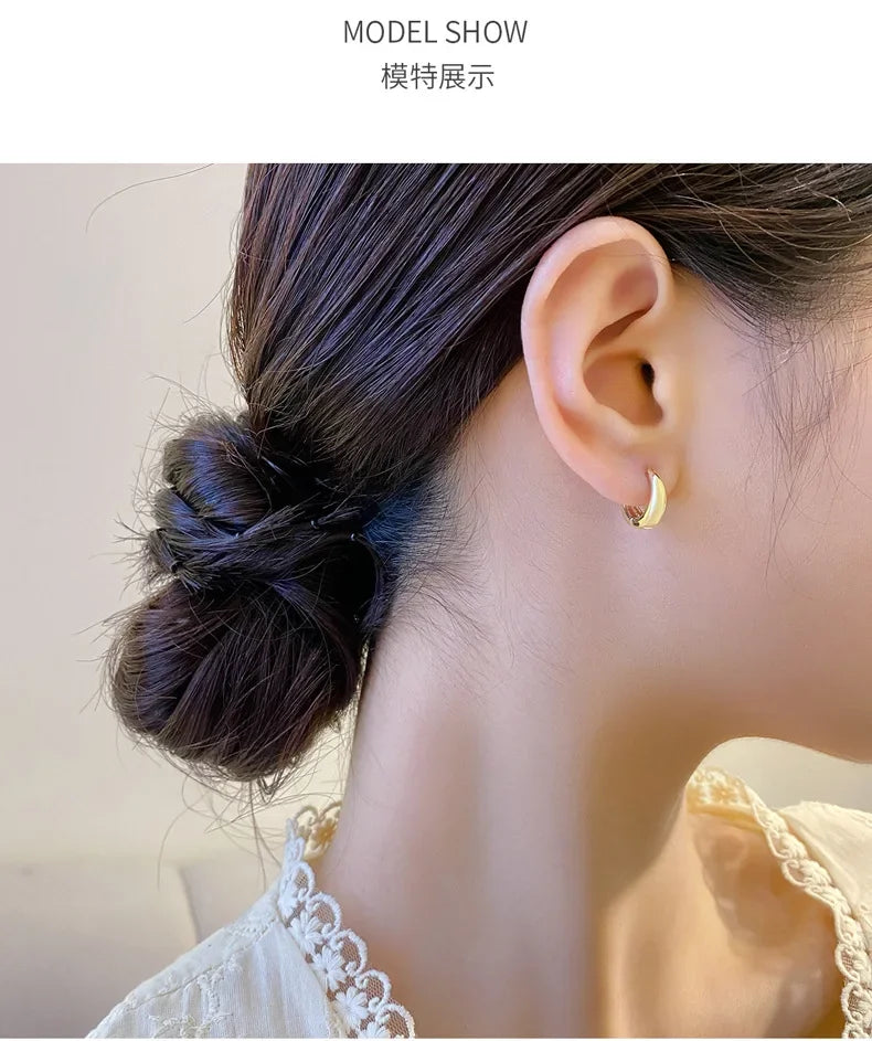 SHAYLA 925 Silver Hoop Earrings