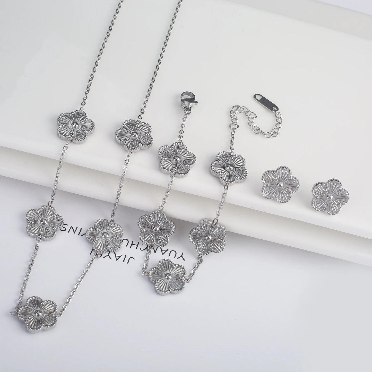 ZAINA Bracelets & Sets