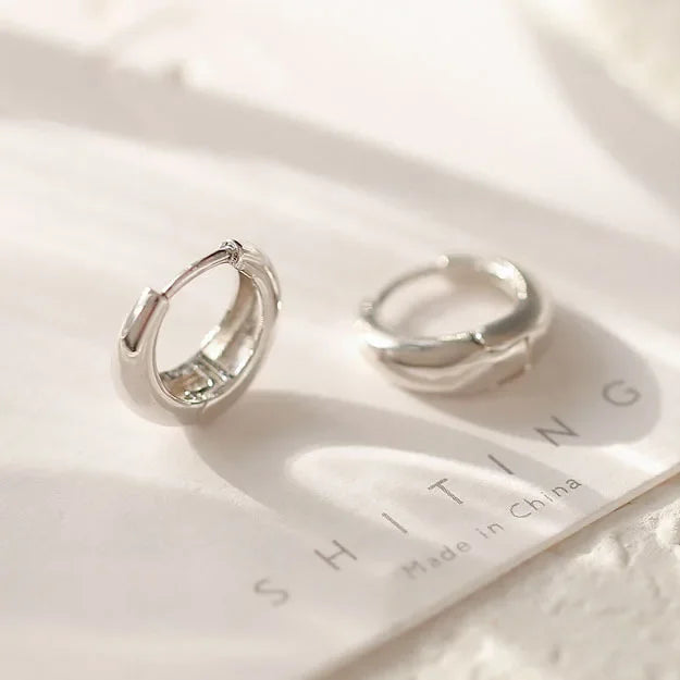 SHAYLA 925 Silver Hoop Earrings