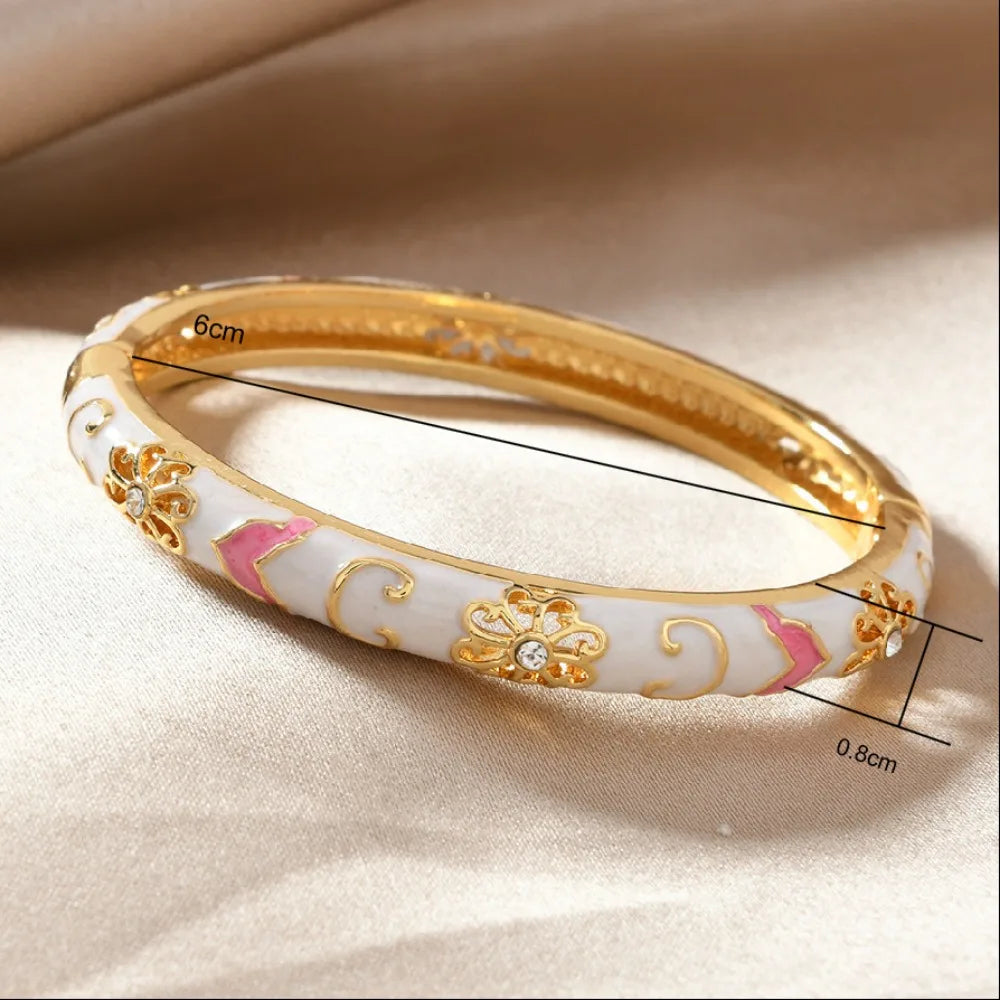 LAILA Bloom Cuff