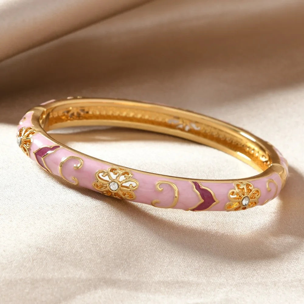 LAILA Bloom Cuff
