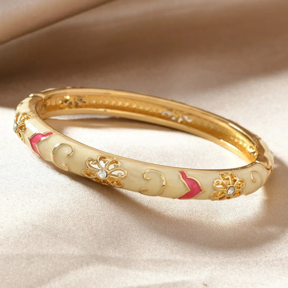 LAILA Bloom Cuff