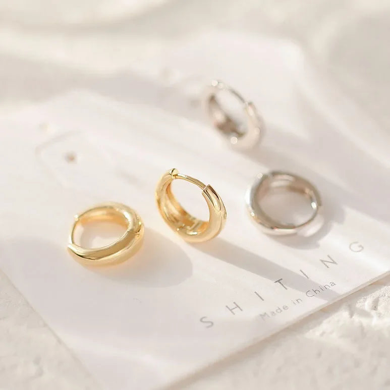 SHAYLA 925 Silver Hoop Earrings