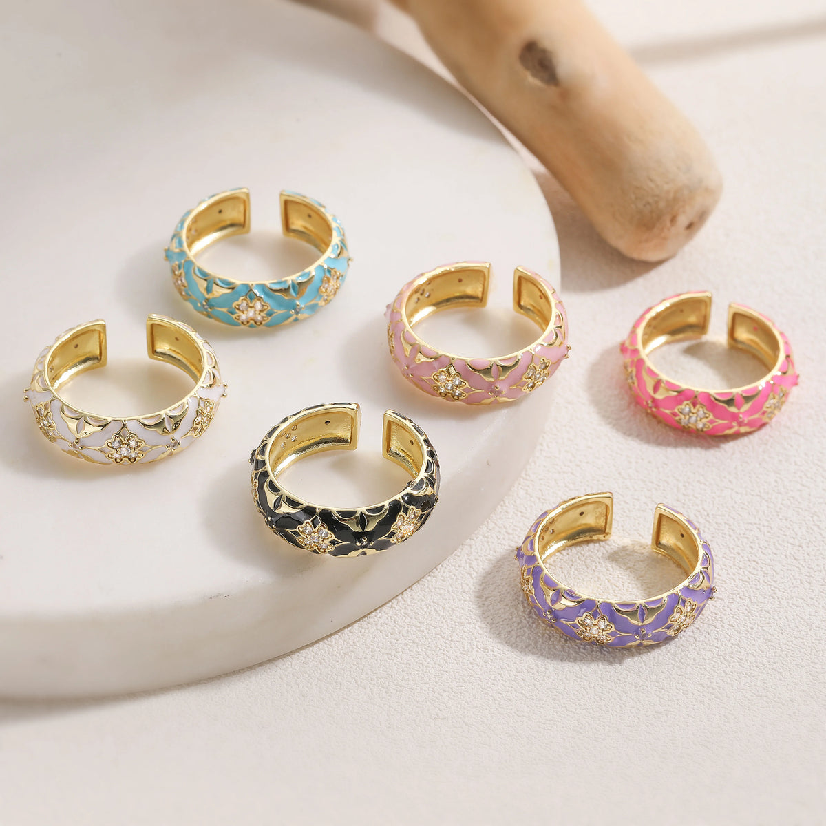 HECHENG,Enamel Dripping Glaze Four-Leaf Clover Floral Ring with Cubic Zirconia for Women Sweet and Romantic Jewelry Gift