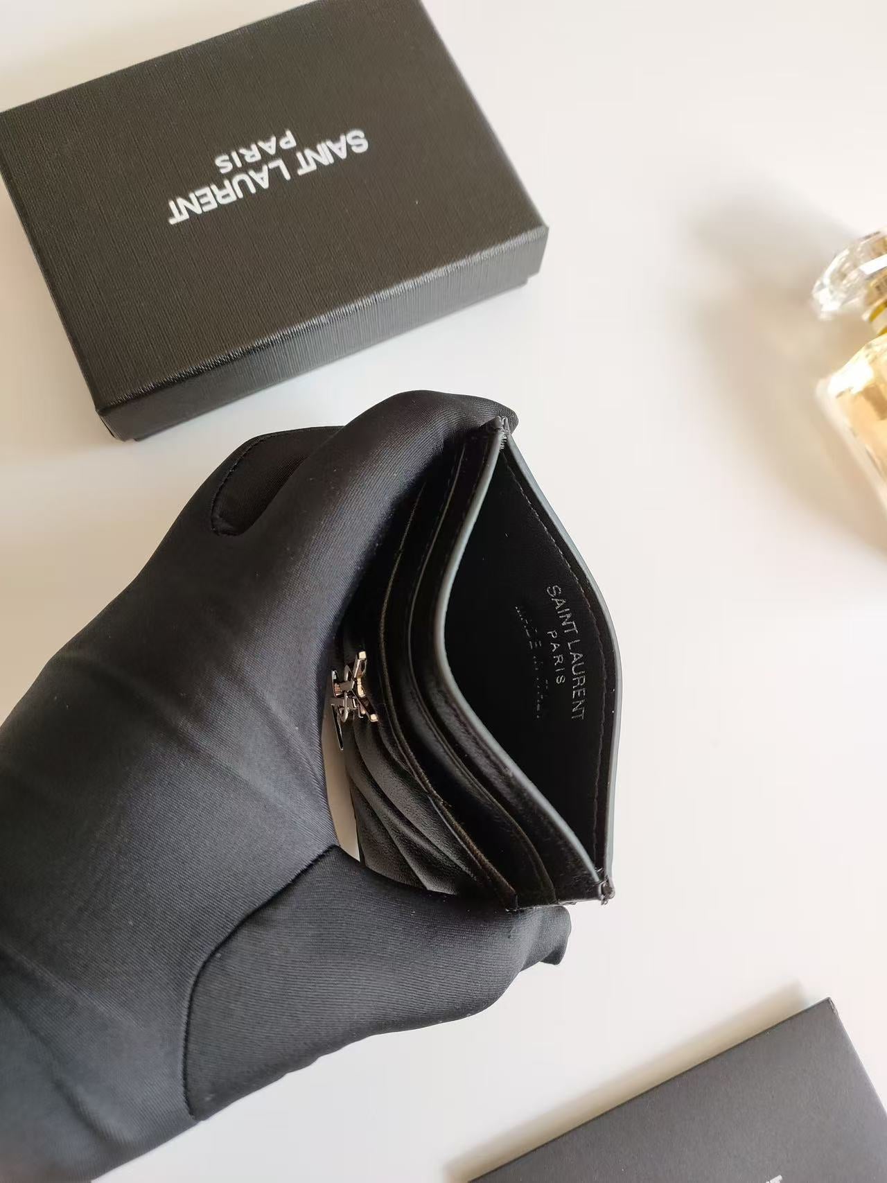 GAZELLE Card Holder - Silver