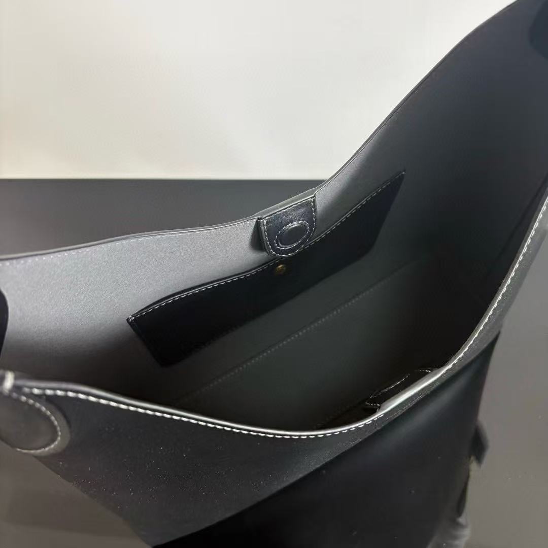BLOOM Tote - Black
